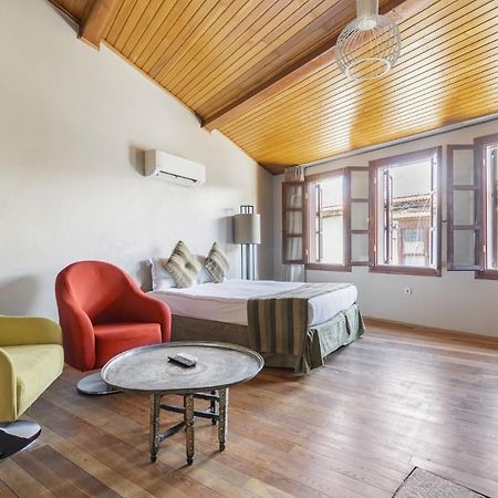 Mesmerizing Flat Near Hadrians Gate Villa Antalya Bagian luar foto